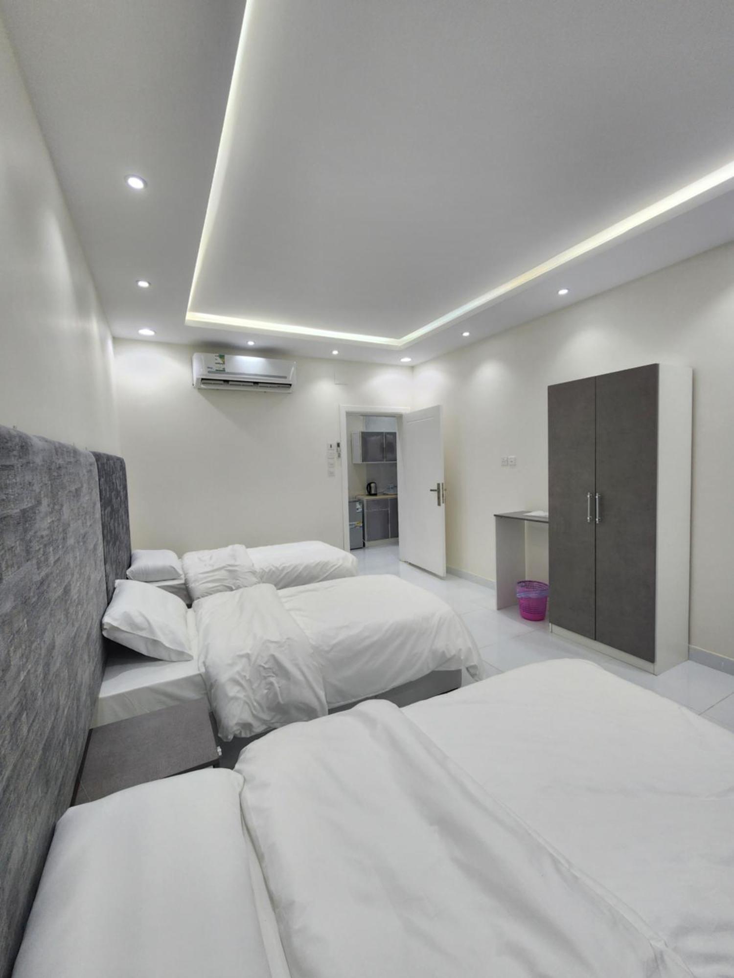 Yaqoot Al Madina Suites Al Awali Экстерьер фото